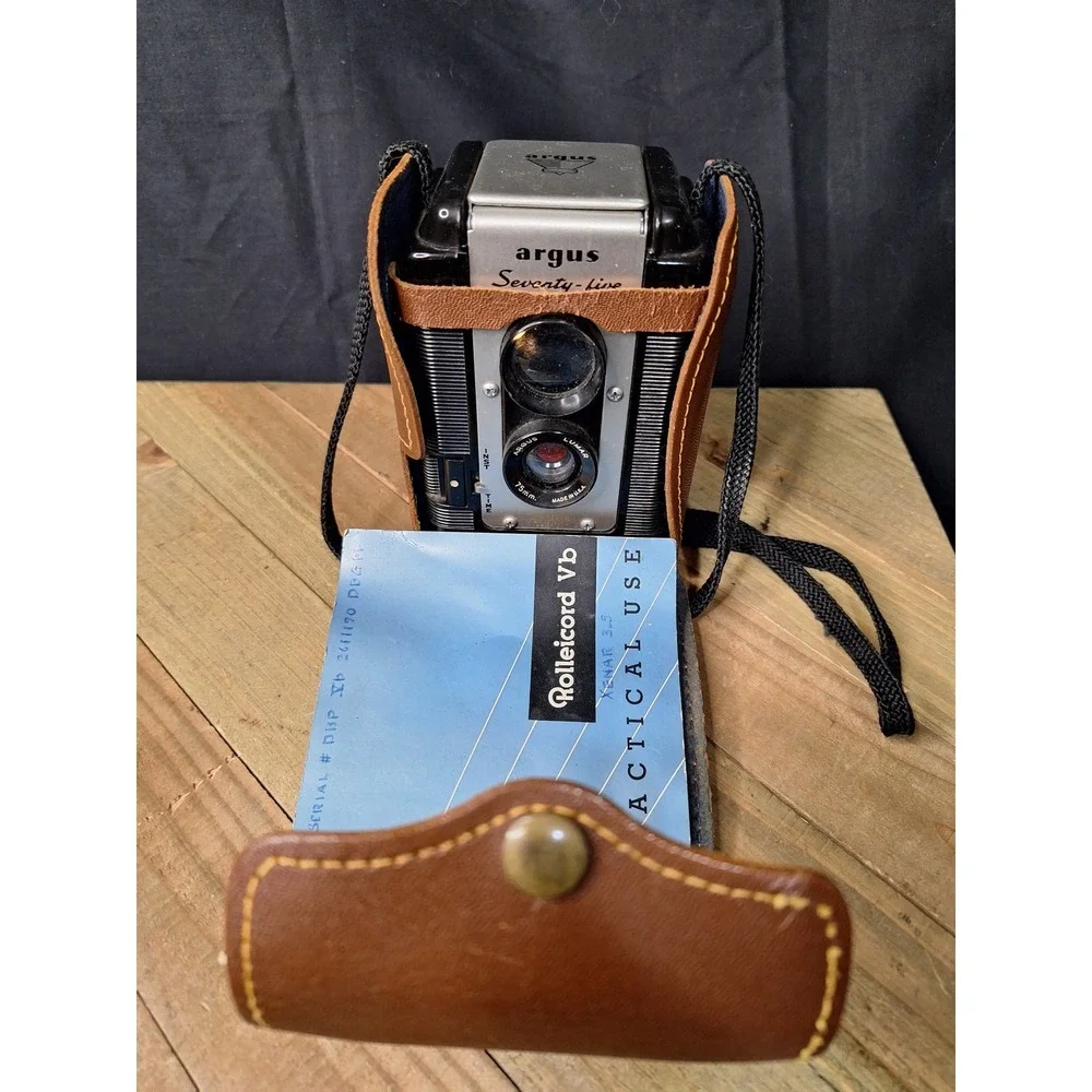 Vintage Argus Seventy-five 75mm Lumar Lens 620 Film Camera with Leather Case USA